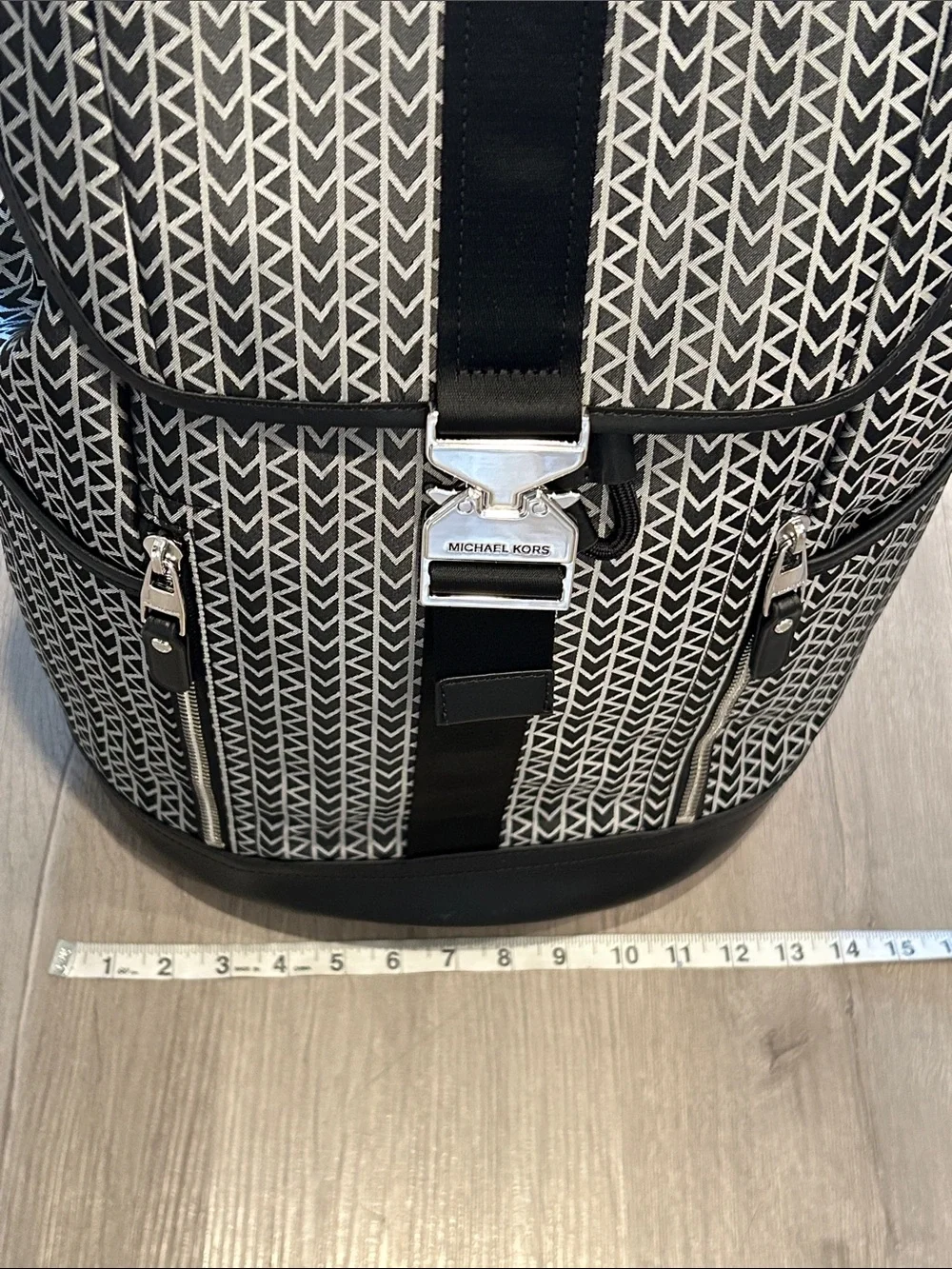 MICHAEL KORS | Men’s Logo Jacquard Aviator Backpack